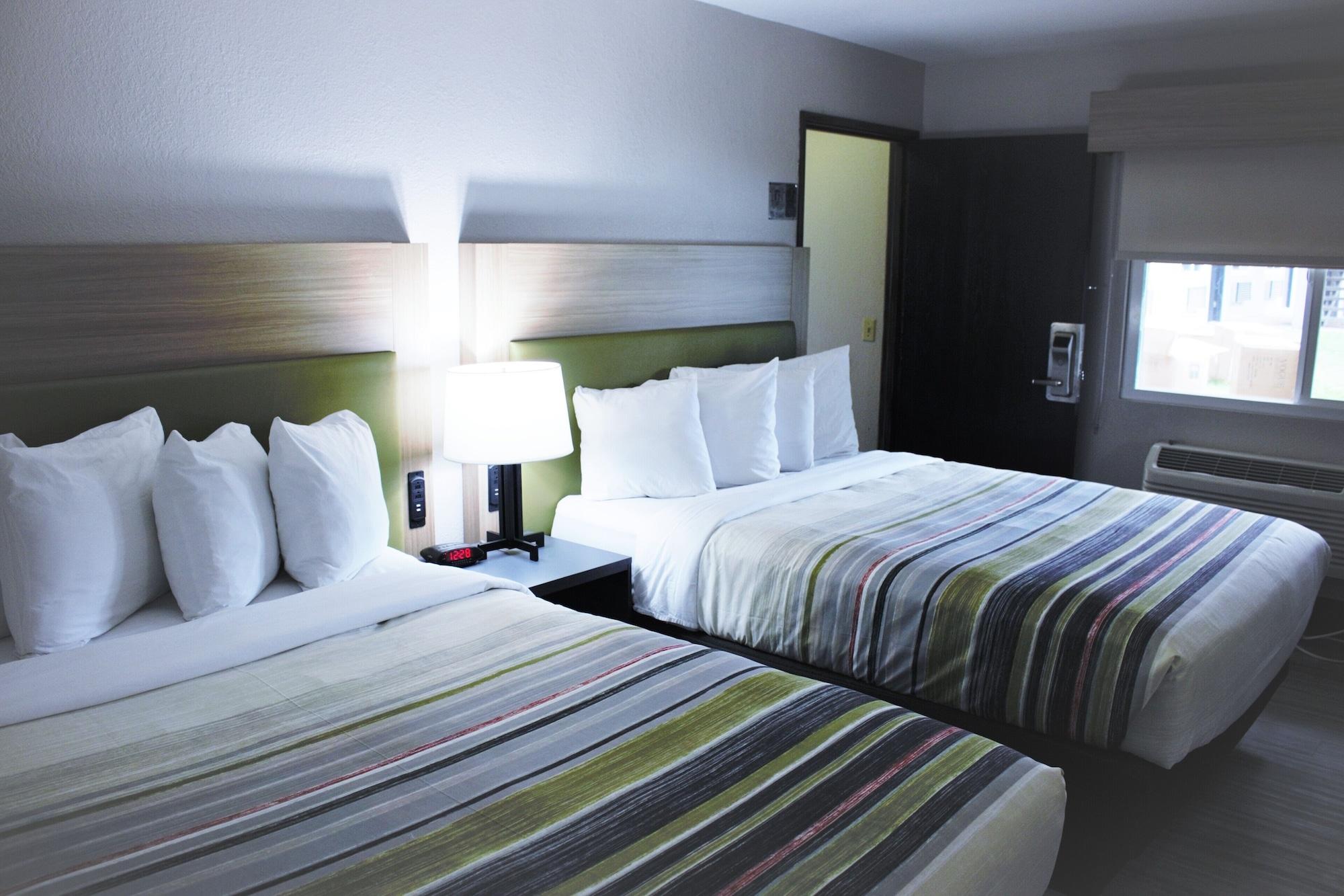 Hotel Country & By Radisson, Monterey Beachfront-marina, Ca 2*