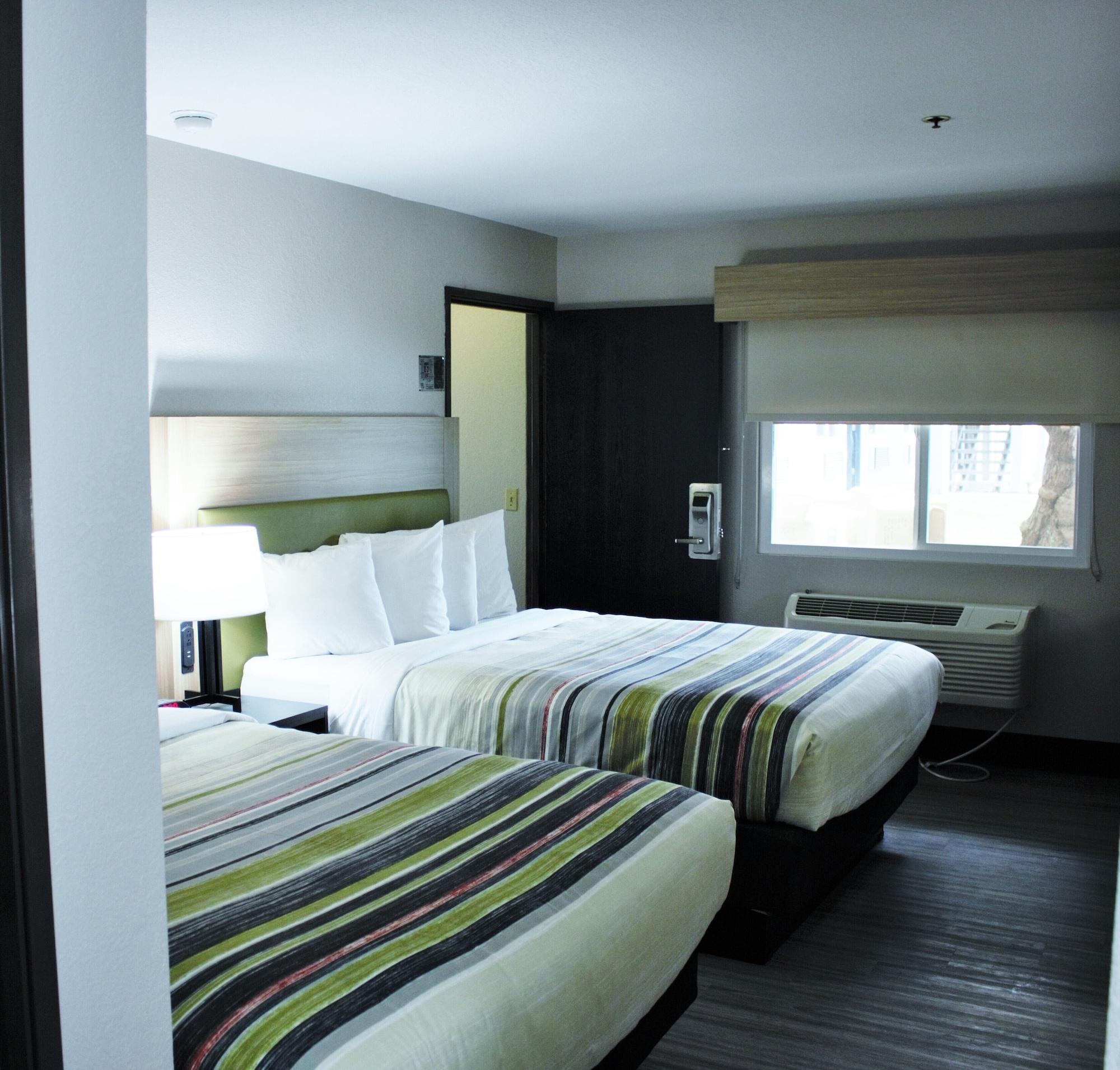 Country & By Radisson, Monterey Beachfront-marina, Ca