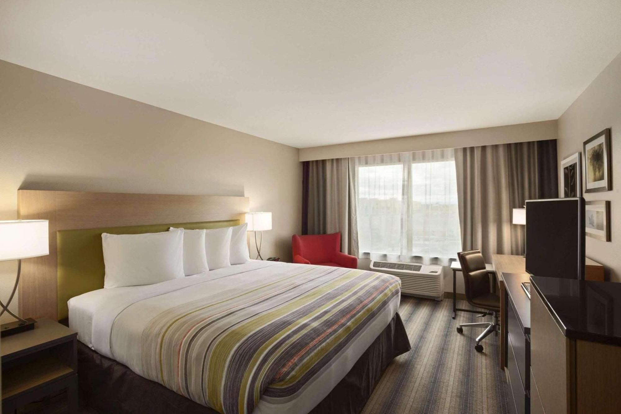 Country & By Radisson, Monterey Beachfront-marina, Ca