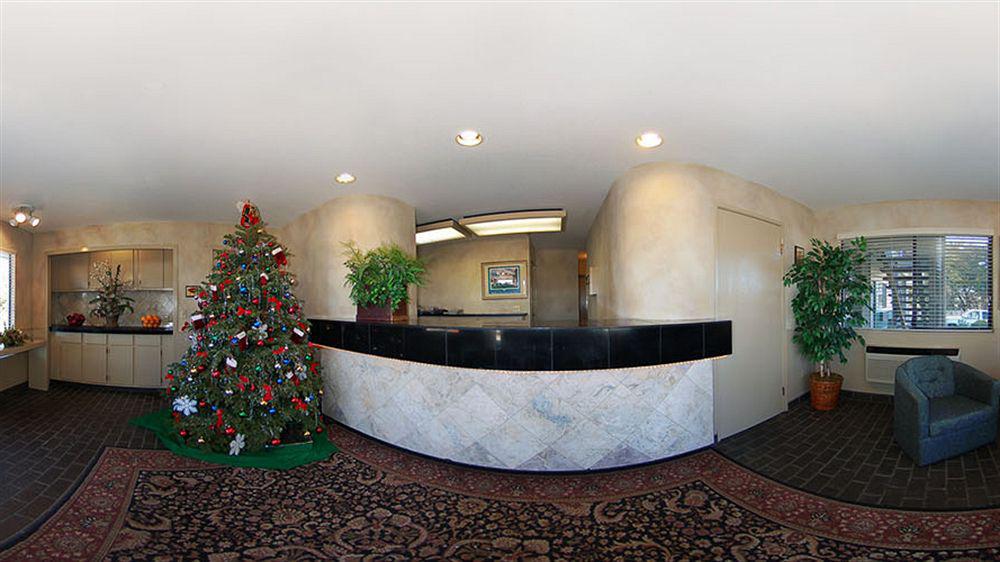 Hotel Country & By Radisson, Monterey Beachfront-marina, Ca Marina