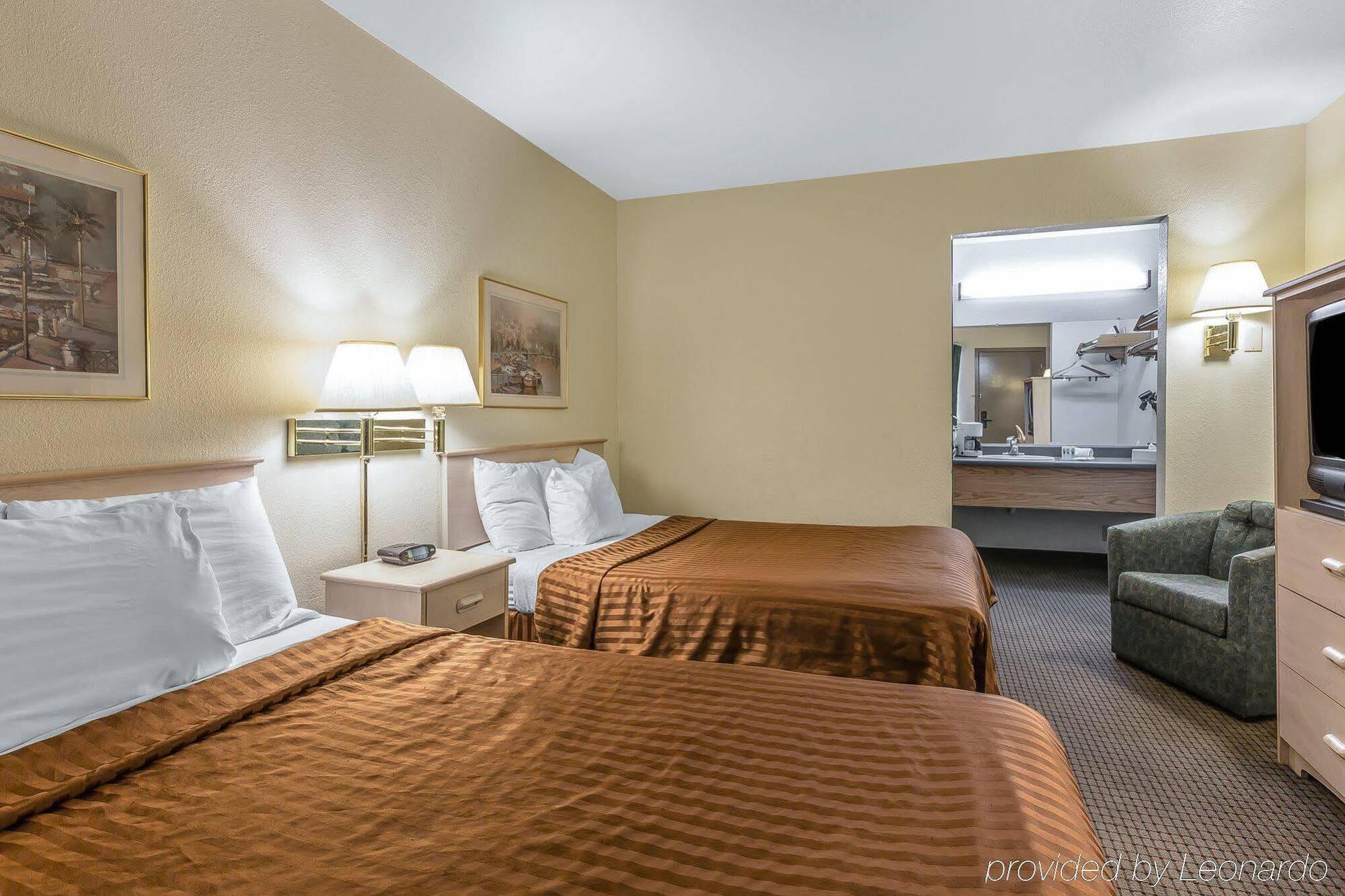Country & By Radisson, Monterey Beachfront-marina, Ca Marina